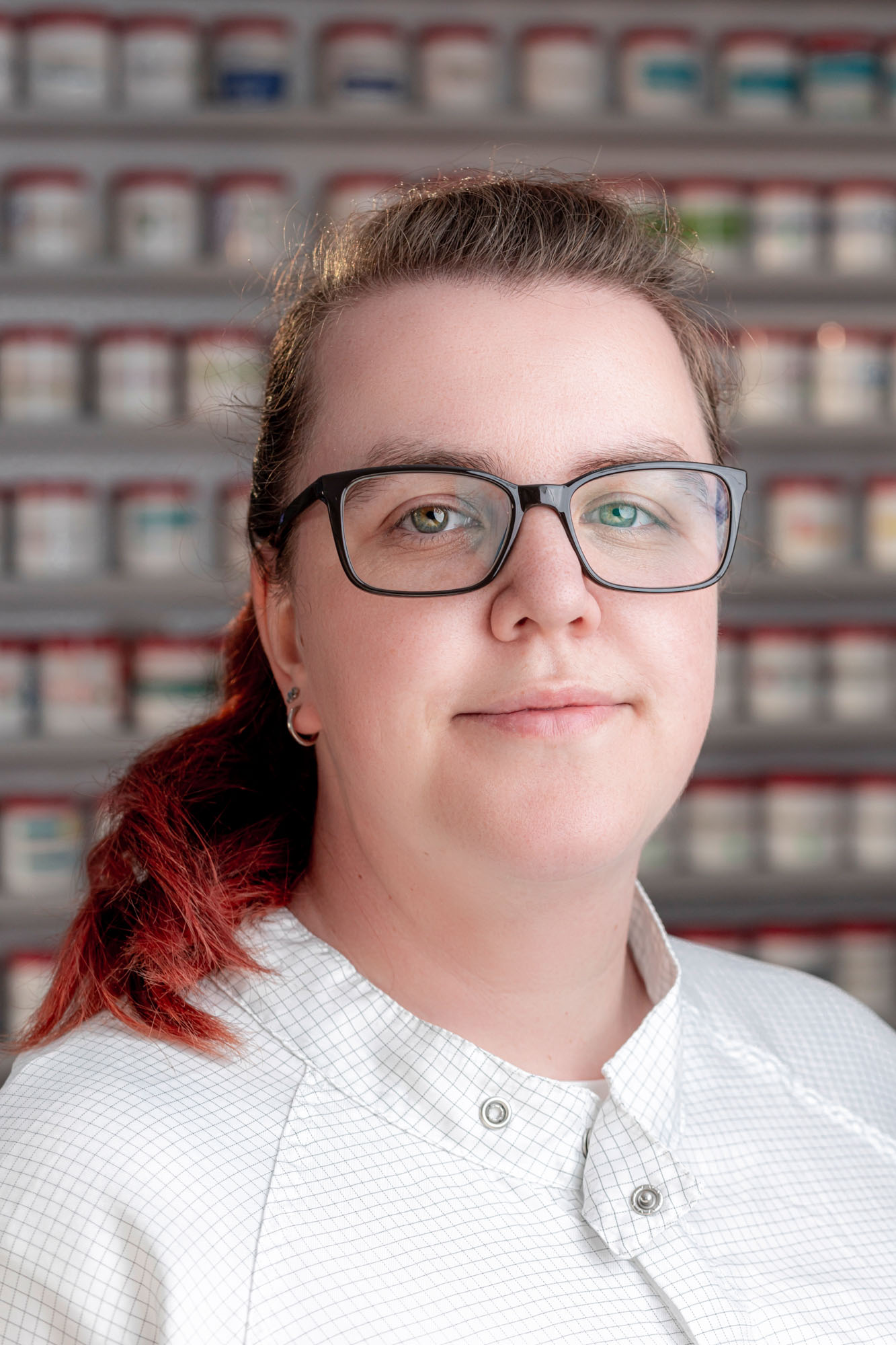 Neue Apotheke_Anja Grothe Fotografie_Team_004 Portrait Luise Körber